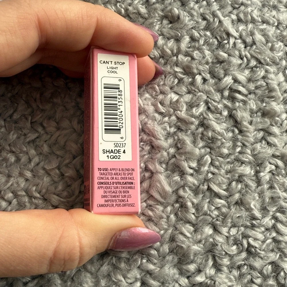 NIB Boi-Ing Cakeless Concealer mini in shade 4